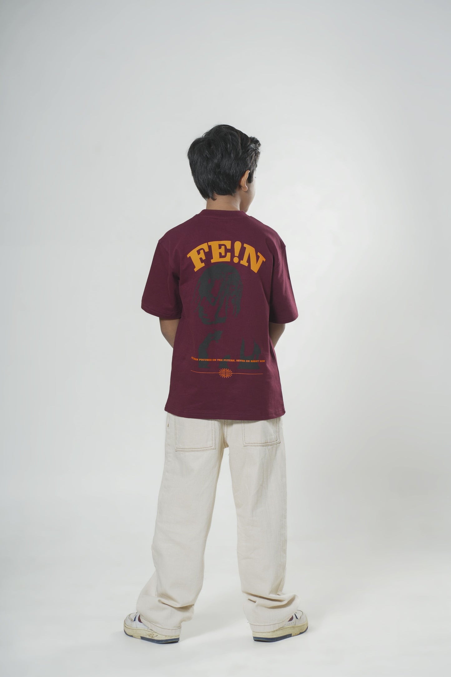 FUTURE NOISE OVERSIZED T-SHIRT